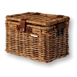 Cesto con tapa delantero Basil Denton M mimbre con detalles en cuero marron (49x29x25 cm)